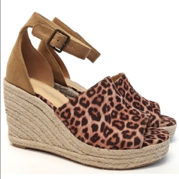 SOPHIA Purrfect Wedges - Picture 6 of 6